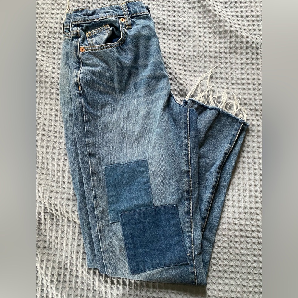 Universal thread boyfriend jeans. Nwot Sz 0/25R